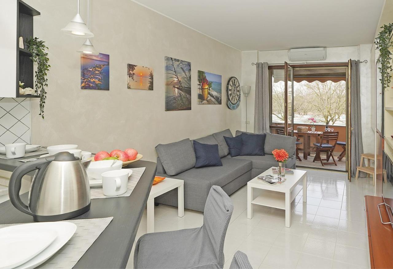 Casa Rudi - Gardagate Apartment Сирмионе Екстериор снимка