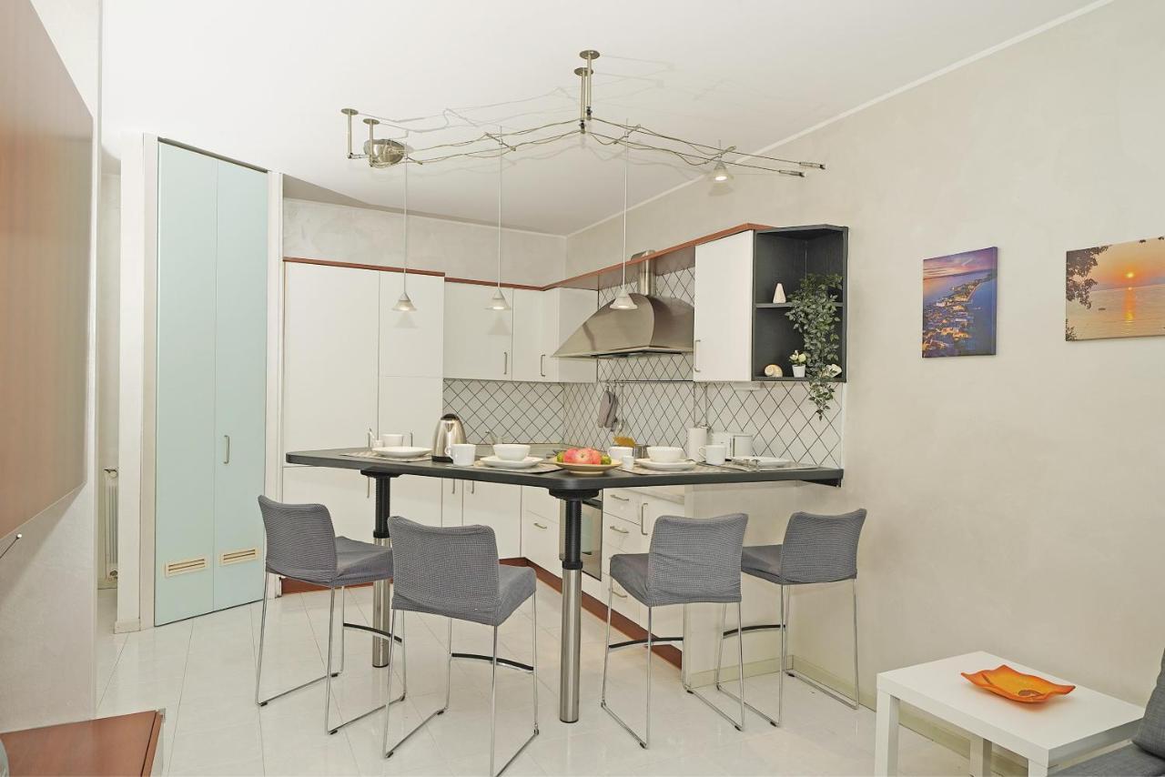 Casa Rudi - Gardagate Apartment Сирмионе Екстериор снимка