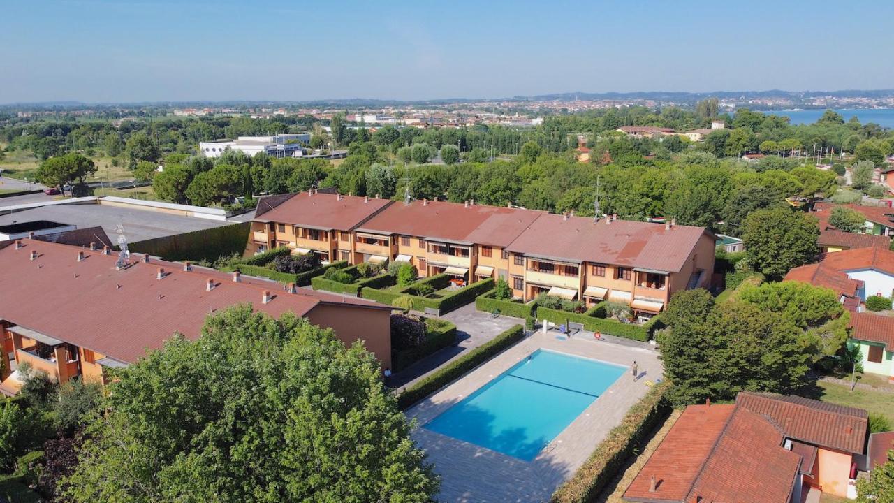 Casa Rudi - Gardagate Apartment Сирмионе Екстериор снимка
